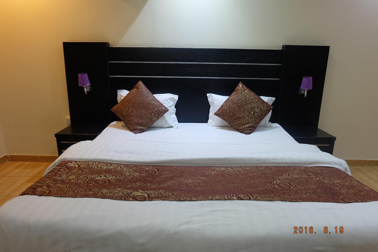 Talin Star Suites Riyad Extérieur photo